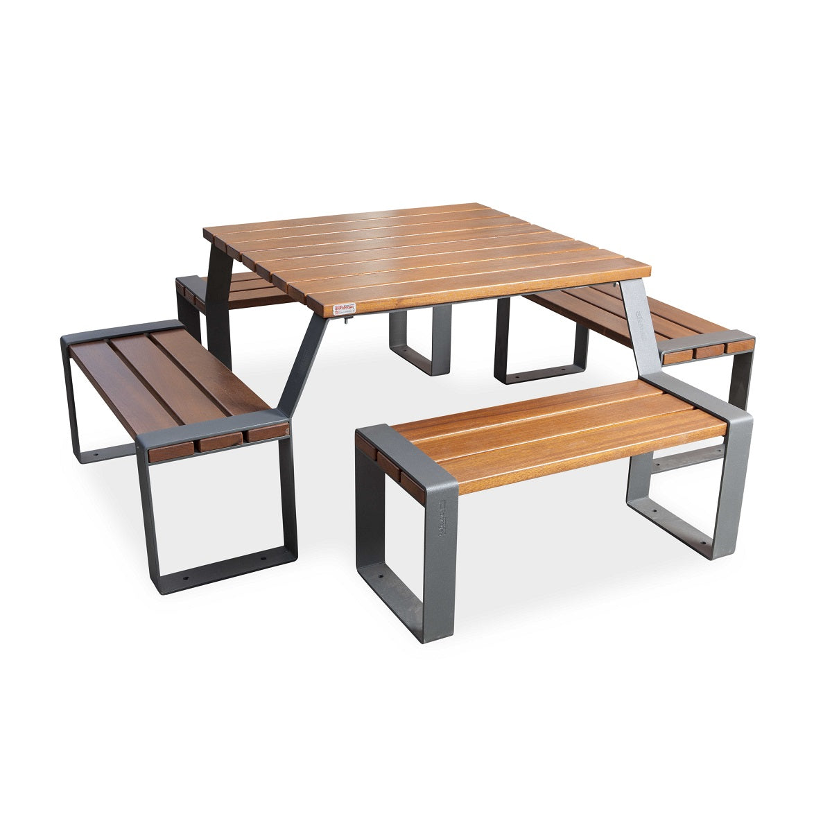 Robuste Picknickbank mit Tisch für acht Personen