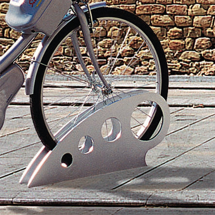 Fahrrad in Fahrradständer Ona