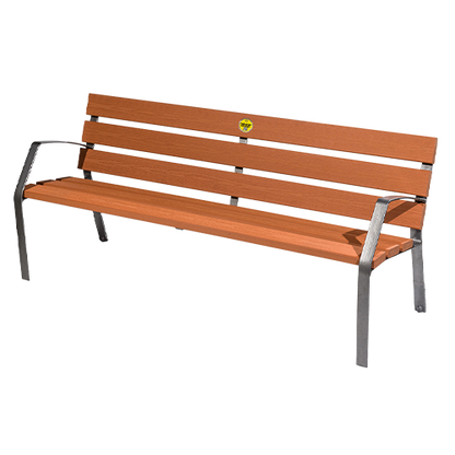 Moderne Parkbank aus Holz mit Metallgestell